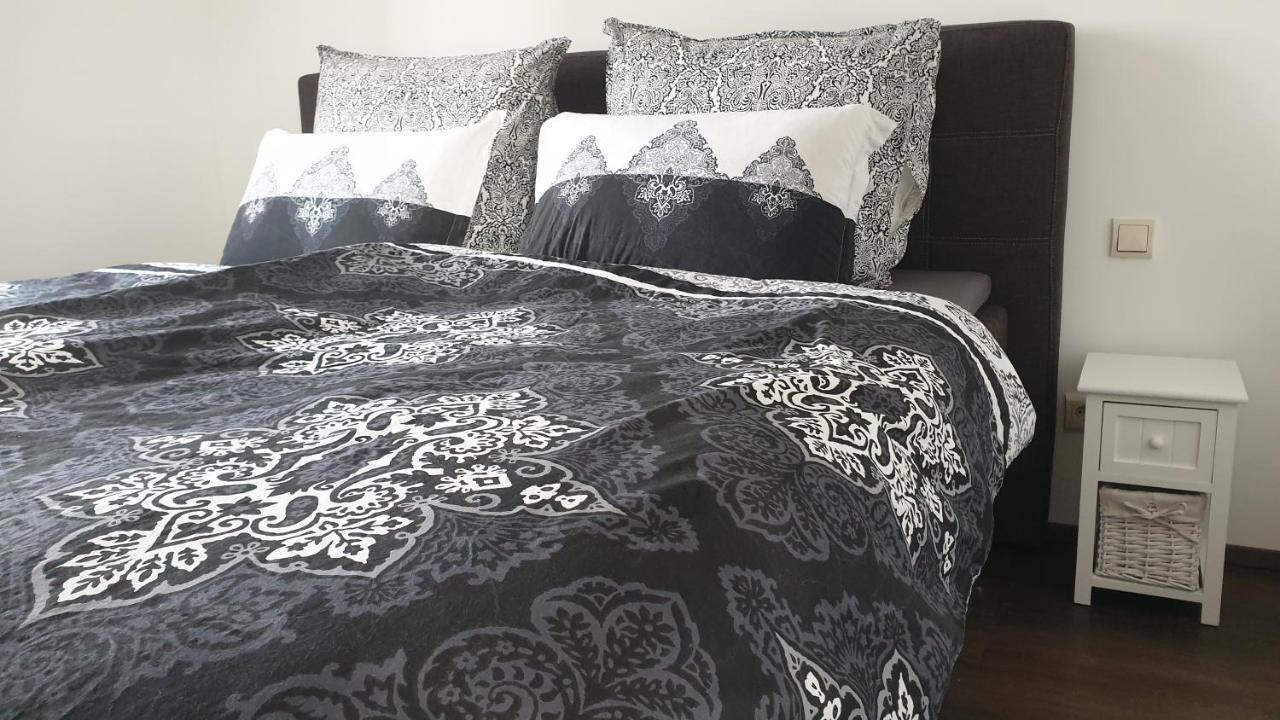 Seensucht & Urlaubstraeume, Ferienwohnung "Seerose" Grossraeschen Exterior foto